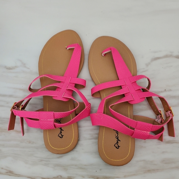 Qupid Womens Thong Sandal with Bow Flat Qupid Womens Thong Sandal with Bow Flat